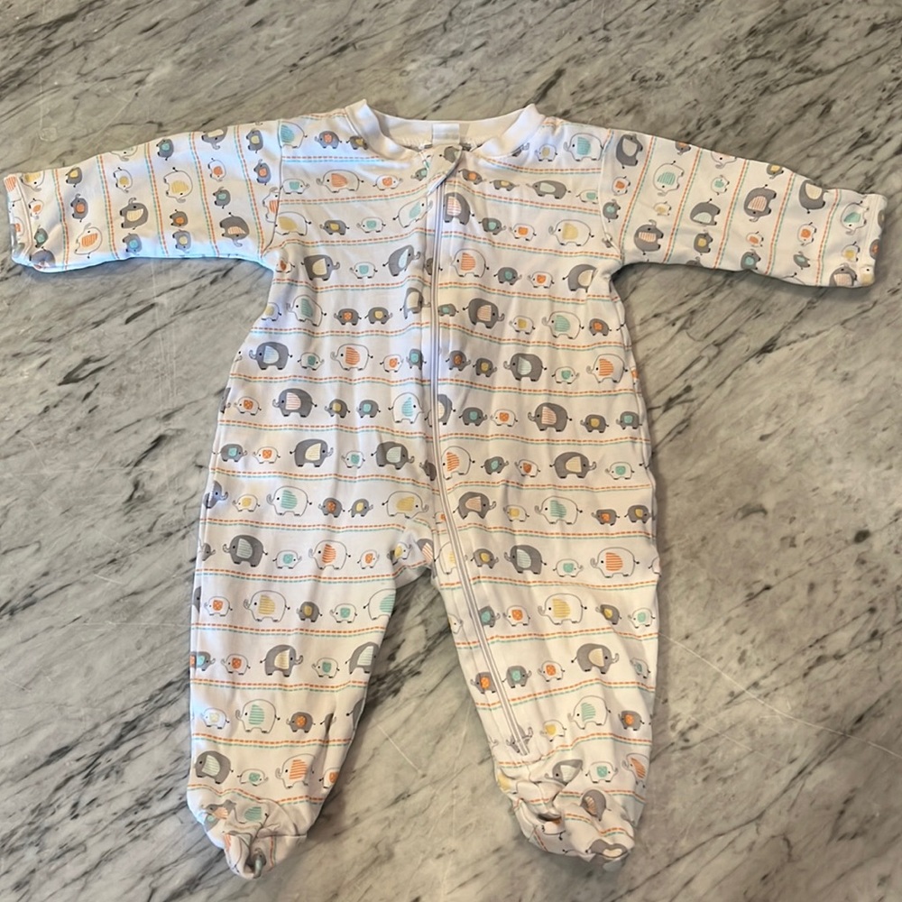 Kissy Kissy Elephant unisex Onesie, size 0-3M